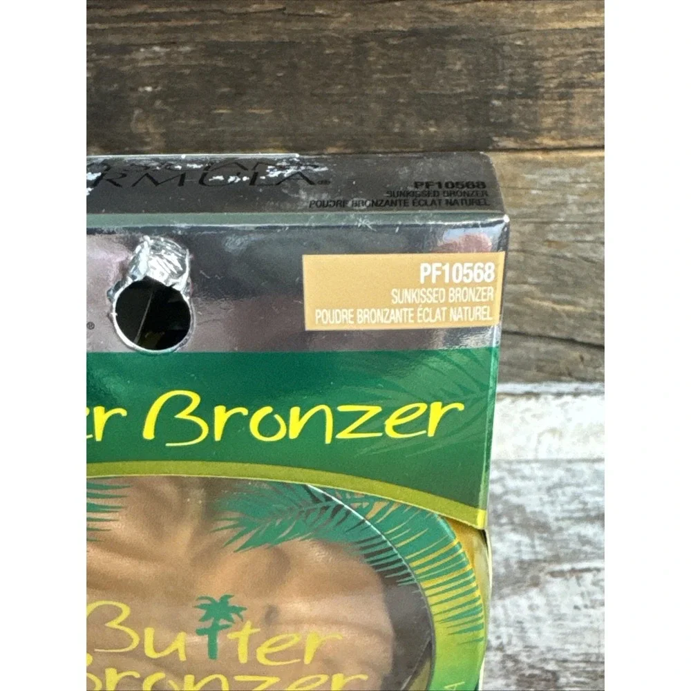 Physicians Formula Murumuru Butter Bronzer Light 0.38oz | MSRP = $19